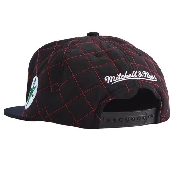 Mitchell & Ness Ohio State Quilted Taslan Snapback Hat – New/Buckeyes Black Red - Picture 3 of 4